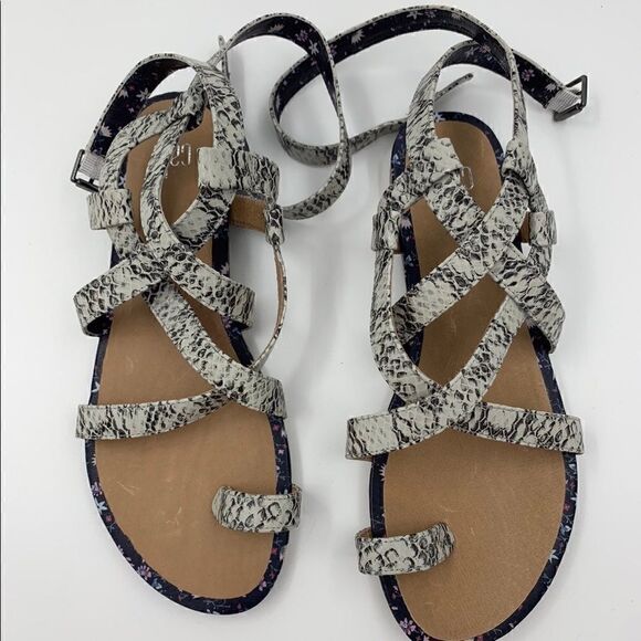 Cabi  | Women Athena Python Embossed Gladiator Ankle Strap Sandals | 7.5 - Picture 6 of 8